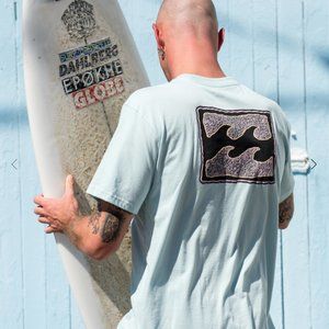 Billabong Crayon Wave Short Sleeve T-Shirt - Size Large